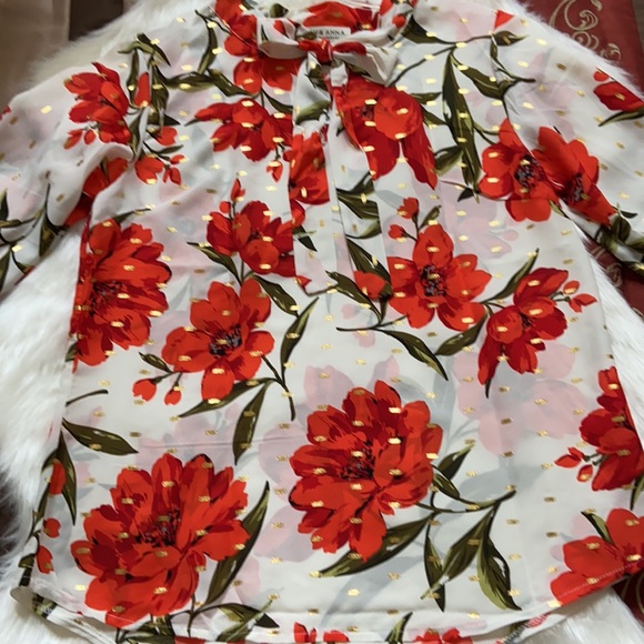 JON & ANNA floral top in size S NWT - Picture 2 of 9